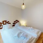 Apartamento Maria 8 *